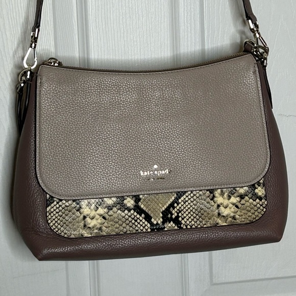 kate spade Handbags - Kate Spade top zip crossbody or shoulder bag taupe with snake skin